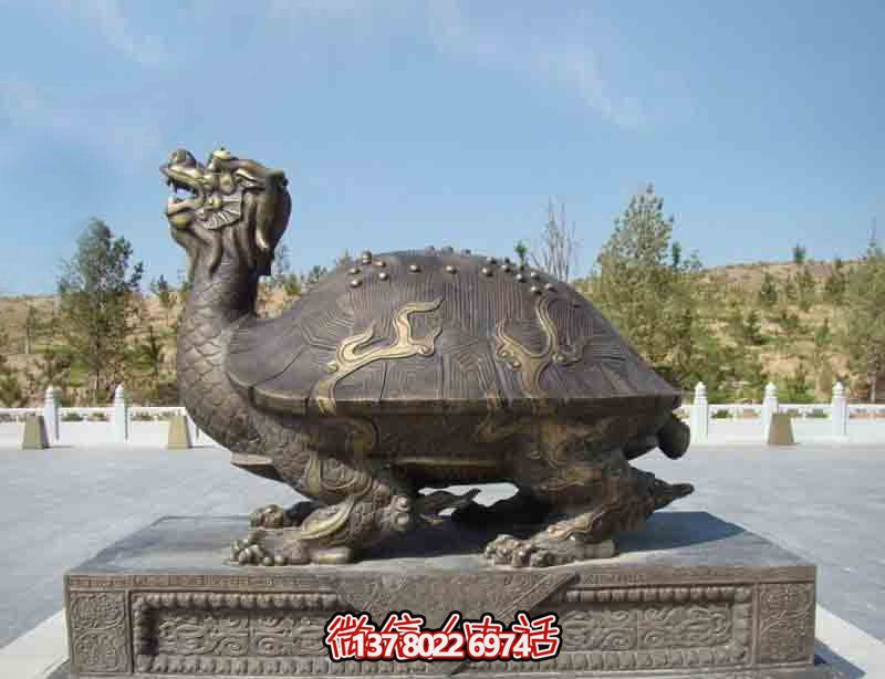 玻璃鋼龍龜雕塑，點綴公園里的創意行走