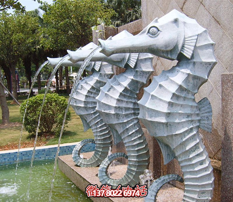 青石石雕海馬雕塑，在公園里擺放只噴水創(chuàng)意裝置