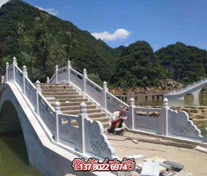 石拱橋，精美漢白玉欄桿，美景美景